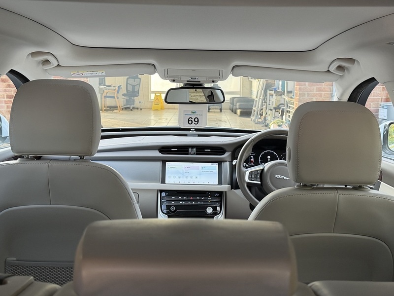 Used Jaguar XF 2018 for sale - 76197322: Photo 12