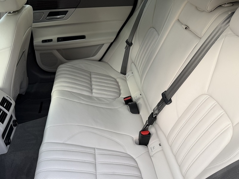 Used Jaguar XF 2018 for sale - 76197322: Photo 23