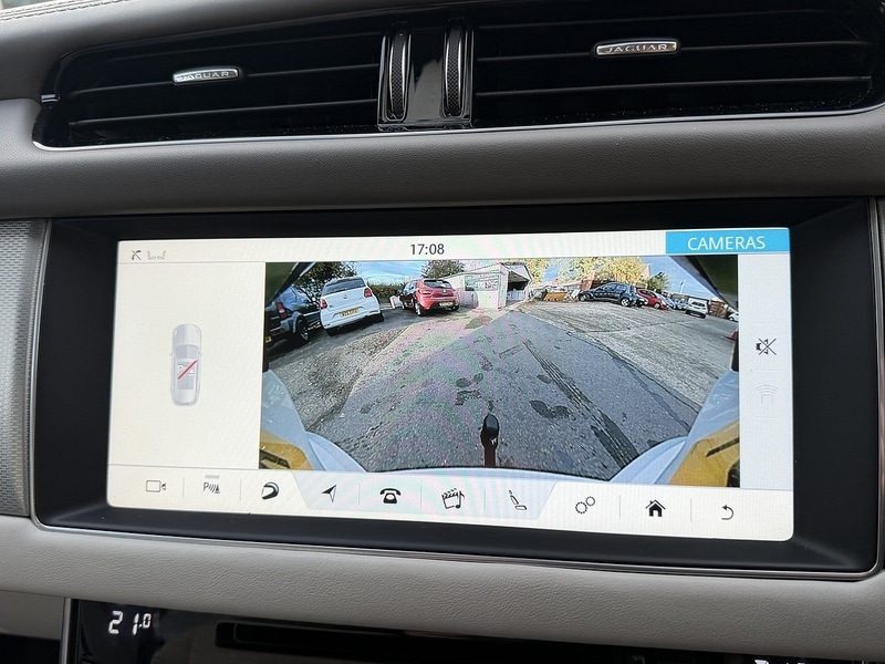 Used Jaguar XF 2018 for sale - 76197322: Photo 32