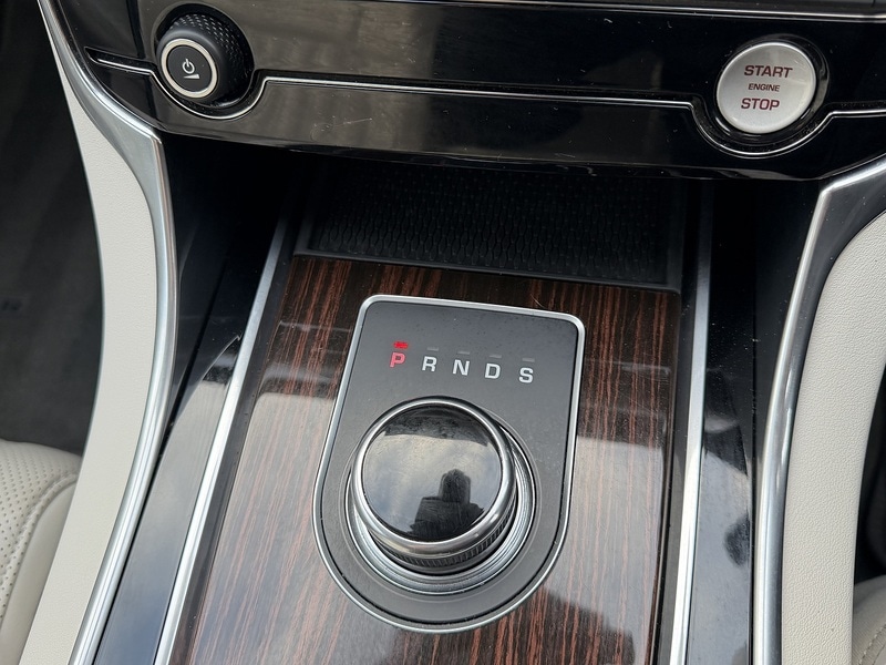 Used Jaguar XF 2018 for sale - 76197322: Photo 35