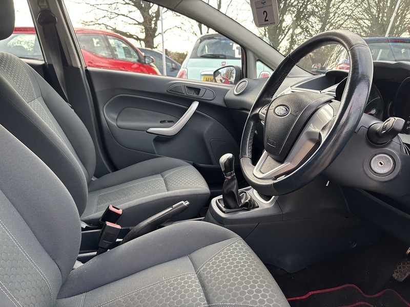Used Ford Fiesta 2010 for sale - 76859869: Photo 11