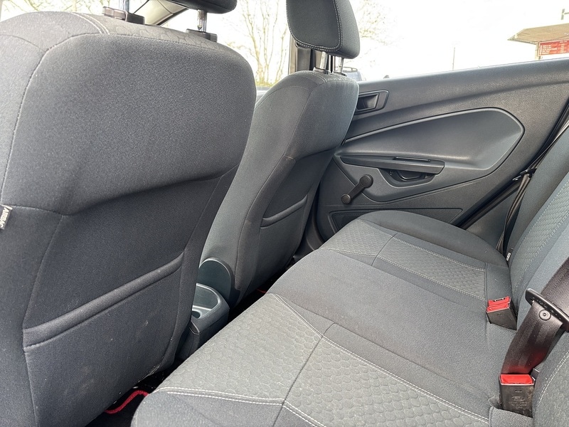 Used Ford Fiesta 2010 for sale - 76859869: Photo 17