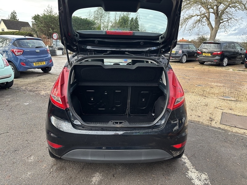 Used Ford Fiesta 2010 for sale - 76859869: Photo 6