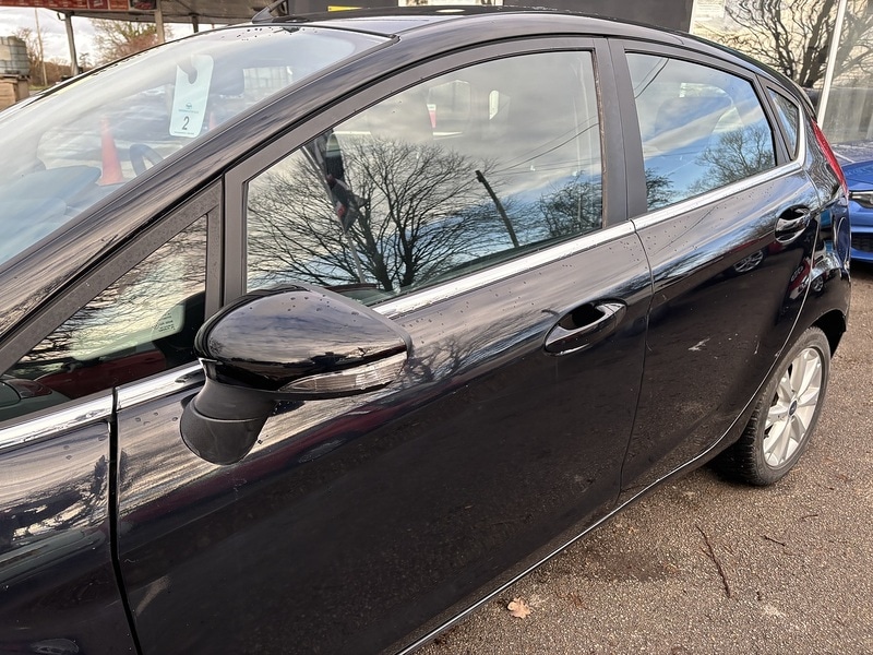 Used Ford Fiesta 2010 for sale - 76859869: Photo 9