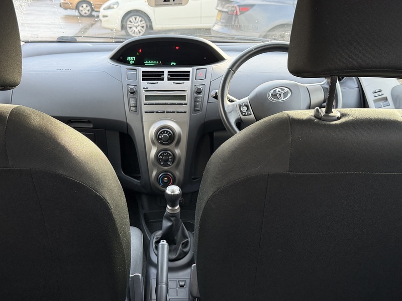 Used Toyota Yaris 2010 for sale - 76320096: Photo 10