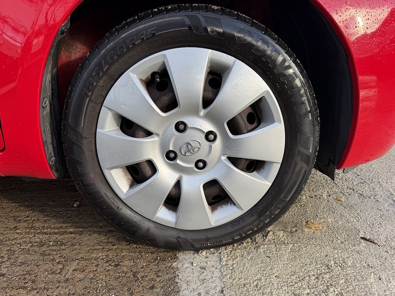 Used Toyota Yaris 2010 for sale - 76320096: Photo 13