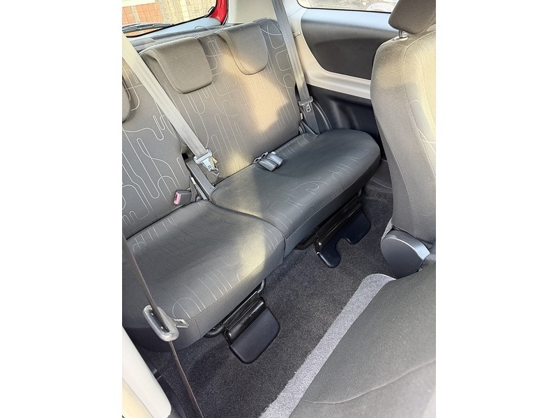 Used Toyota Yaris 2010 for sale - 76320096: Photo 18