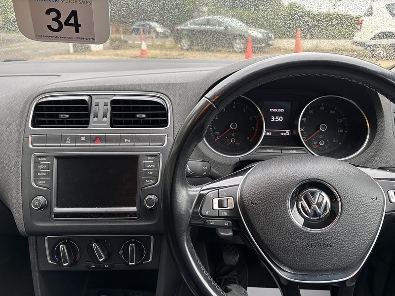 Used Volkswagen Polo 2017 for sale - 75970298: Photo 18
