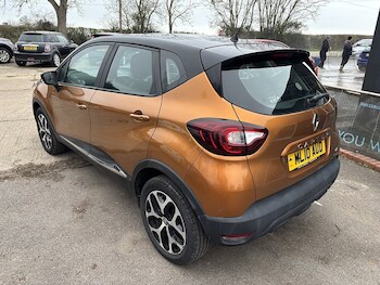 Used Renault Captur 2018 for sale - 77485576: Photo