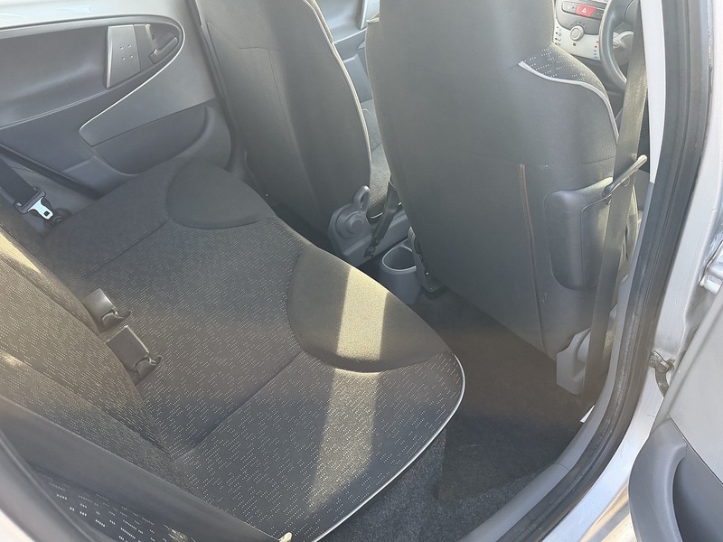 Used Peugeot 107 2011 for sale - 76267469: Photo 13