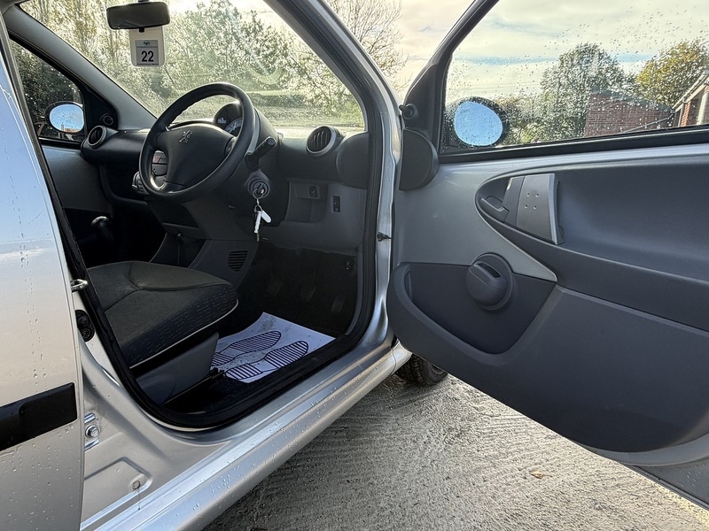 Used Peugeot 107 2011 for sale - 76267469: Photo 19