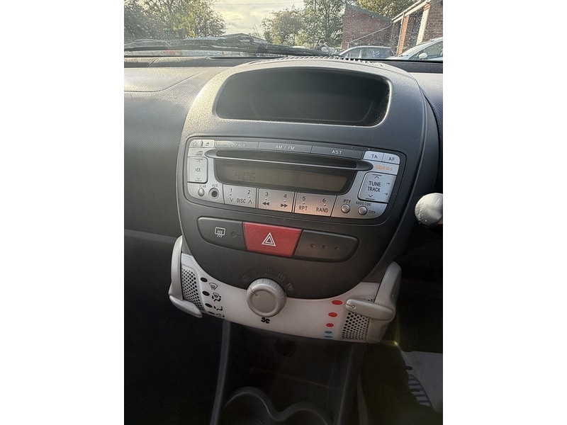 Used Peugeot 107 2011 for sale - 76267469: Photo 21