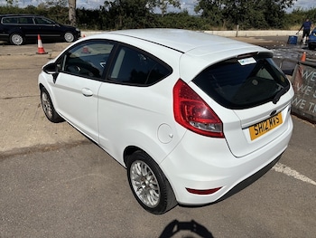 Used Ford Fiesta 2012 for sale - 79346385: Photo