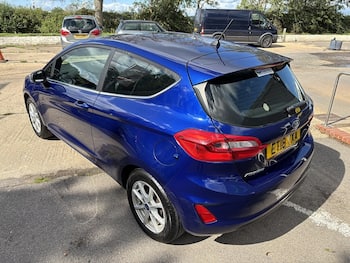 Used Ford Fiesta 2018 for sale - 79724152: Photo