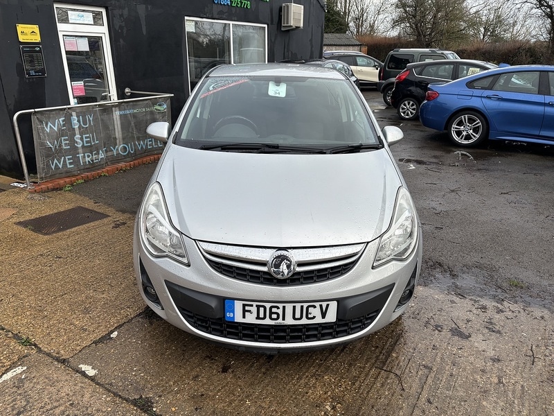 Used Vauxhall Corsa 2011 for sale - 77356875: Photo 2