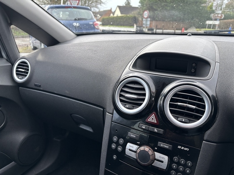 Used Vauxhall Corsa 2011 for sale - 77356875: Photo 21