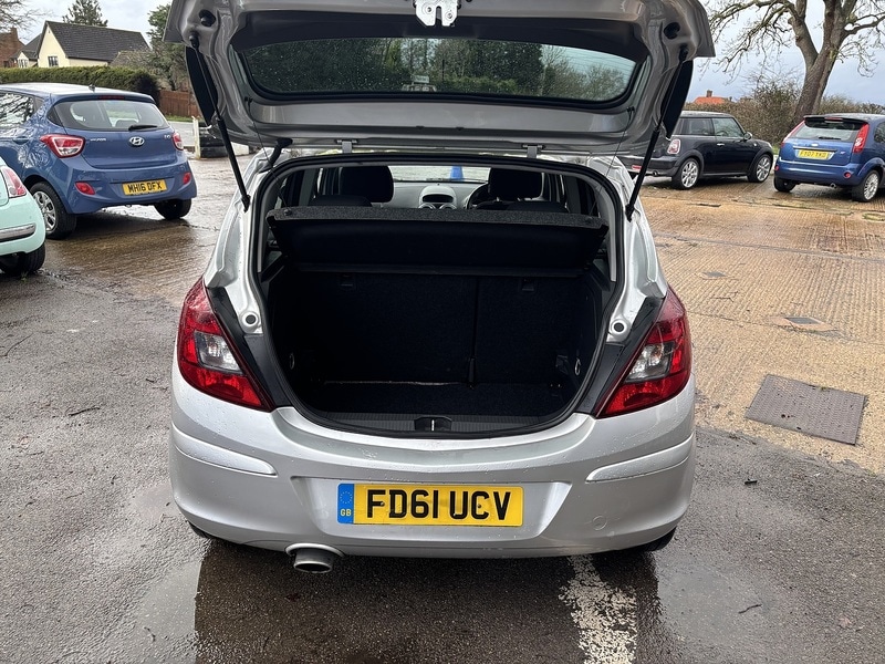 Used Vauxhall Corsa 2011 for sale - 77356875: Photo 5