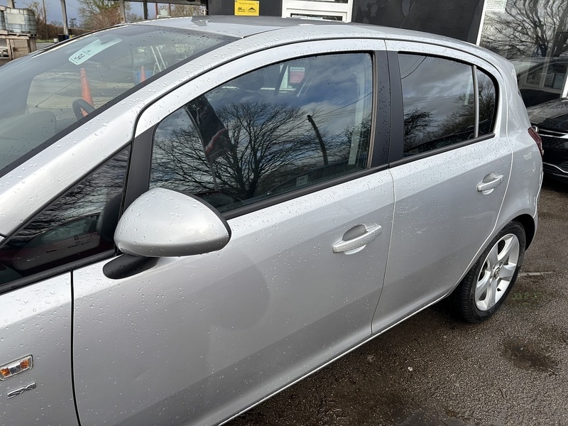 Used Vauxhall Corsa 2011 for sale - 77356875: Photo 9