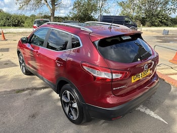 Used Nissan Qashqai 2015 for sale - 79724154: Photo