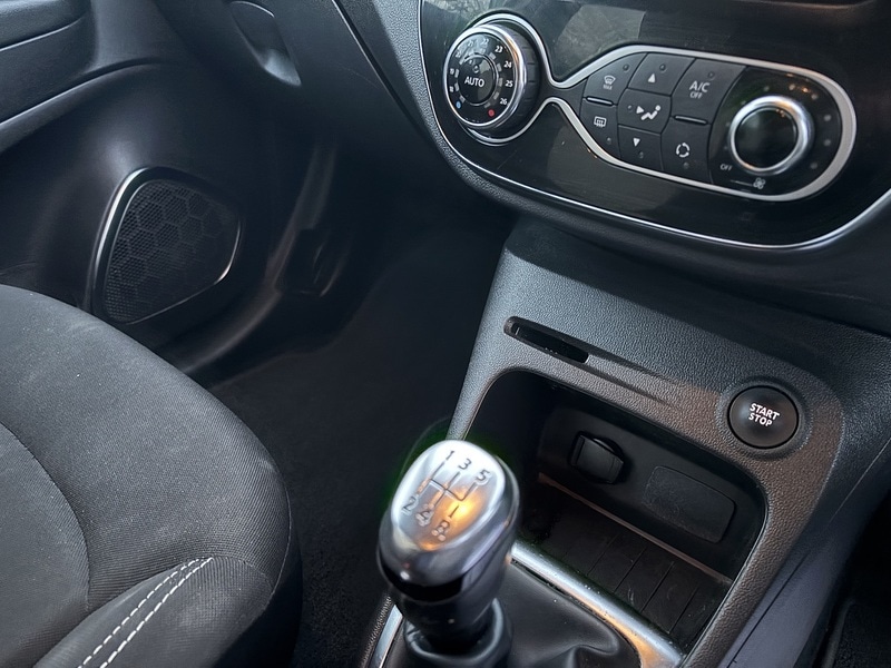 Used Renault Captur 2018 for sale - 76859861: Photo 24