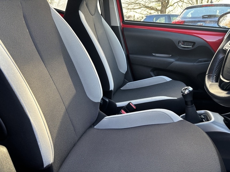 Used Toyota AYGO 2018 for sale - 76808360: Photo 12