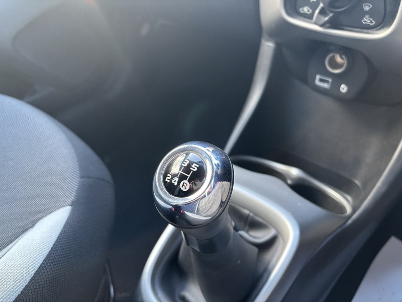 Used Toyota AYGO 2018 for sale - 76808360: Photo 23