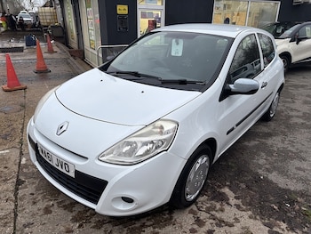 Used Renault Clio 2011 for sale - 76663643: Photo