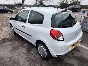 Used Renault Clio 2011 for sale - 76663643: Photo