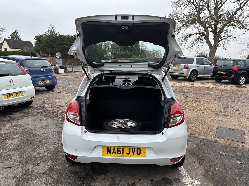 Used Renault Clio 2011 for sale - 76663643: Photo 6