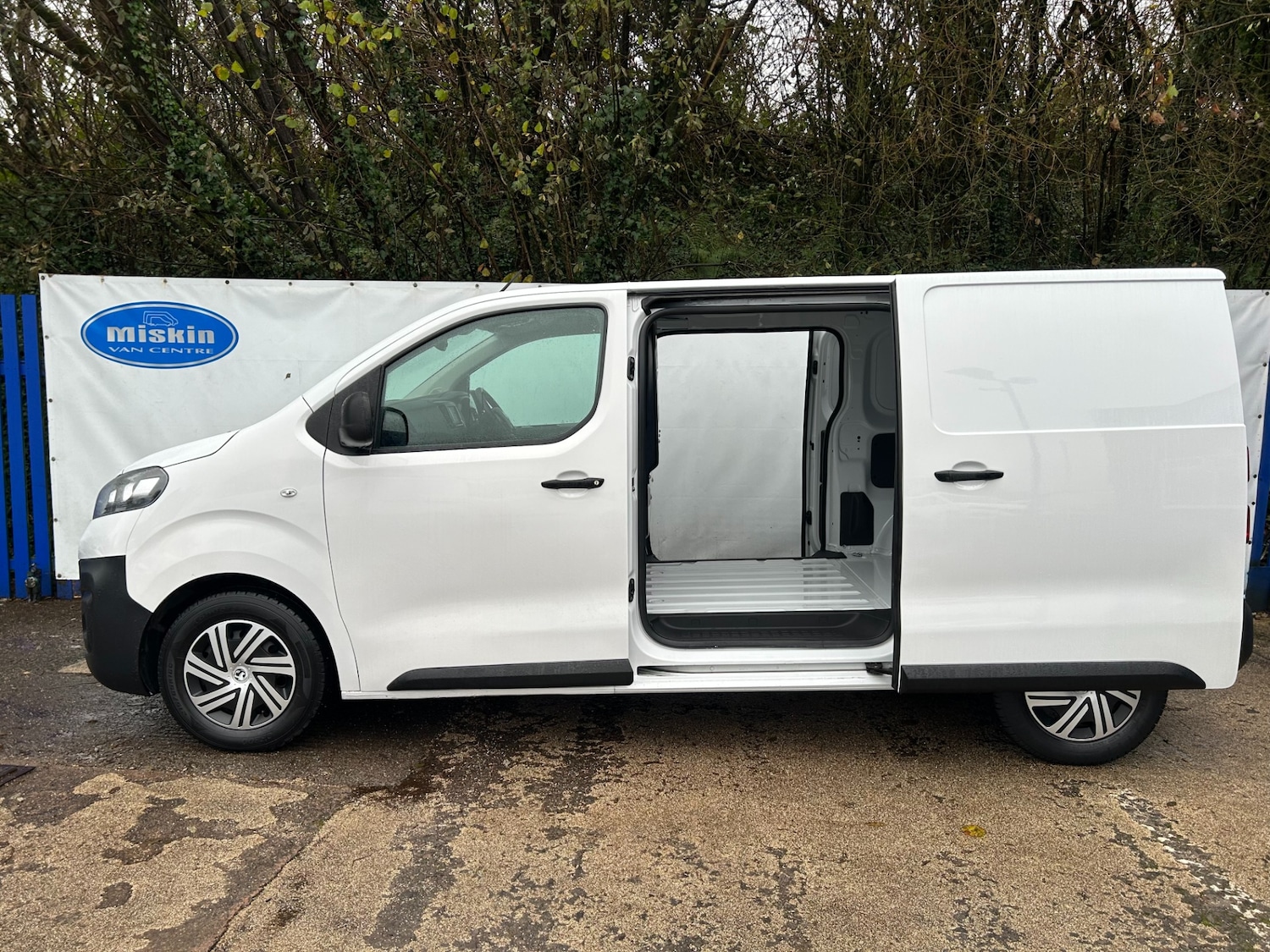 Used Vauxhall Vivaro 2022 for sale - 76719487: Photo 8