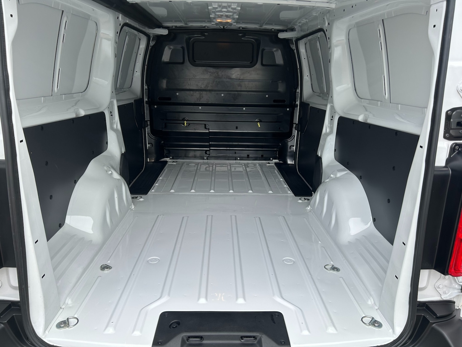 Used Peugeot Expert 2023 for sale - 77818053: Photo 11