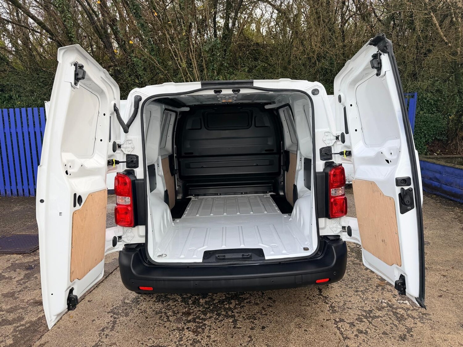 Used Vauxhall Vivaro 2020 for sale - 76861899: Photo 12