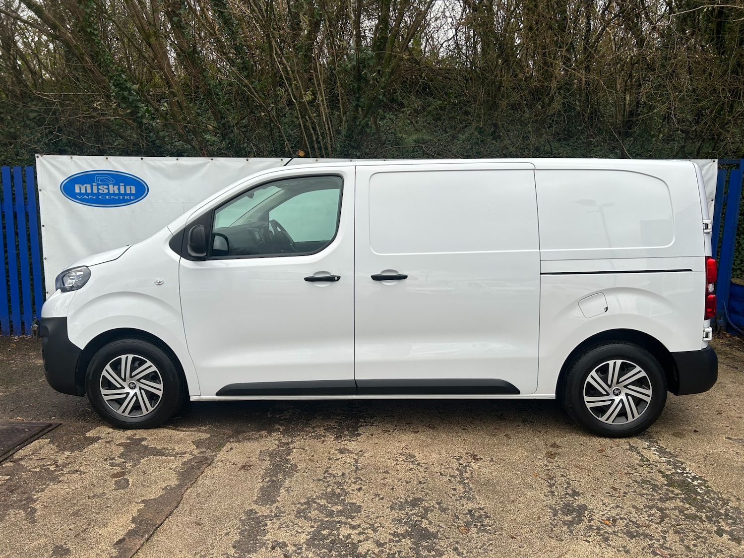 Used Peugeot Expert 2022 for sale - 76906111: Photo 7