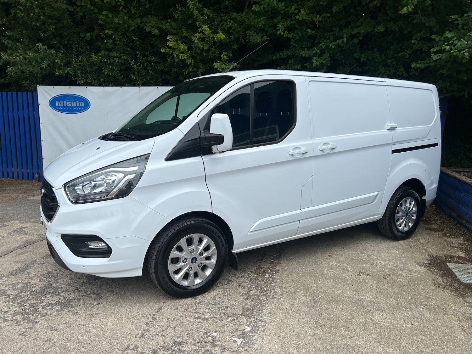 Used Ford Transit Custom 2019 for sale - 76946681: Photo 1