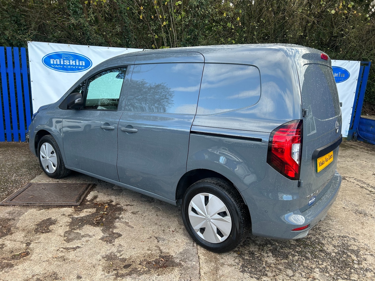 Used Nissan Other 2023 for sale - 76626060: Photo 4