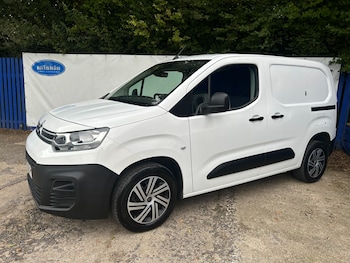 Used Citroen Berlingo 2020 for sale - 76160966: Photo