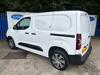 Used Citroen Berlingo 2020 for sale - 76160966: Photo