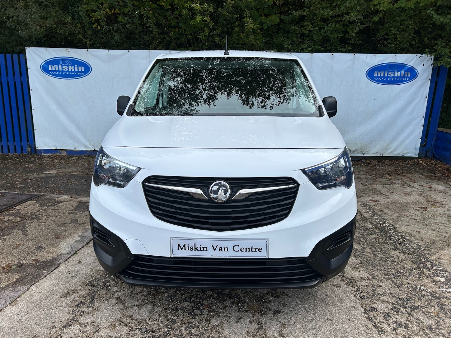 Used Vauxhall Combo 2019 for sale - 76413402: Photo 2