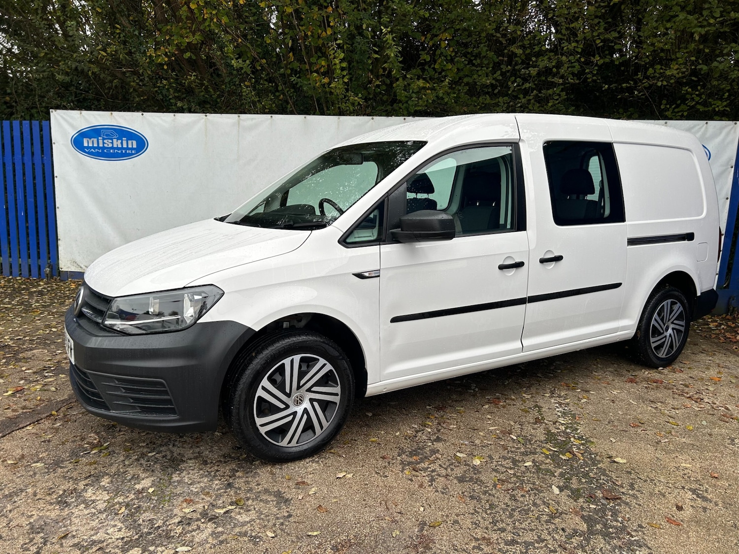 Used Volkswagen Caddy Maxi 2019 for sale - 76682692: Photo 1