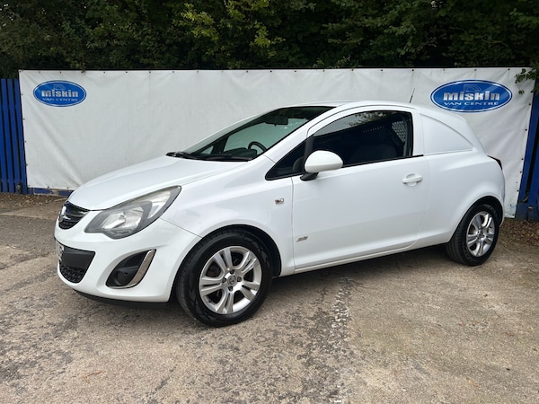 Used Vauxhall Corsa 2013 for sale - 76089209: Photo 1