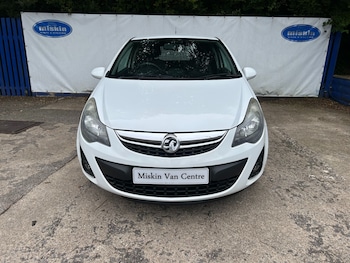 Used Vauxhall Corsa 2013 for sale - 76089209: Photo 2