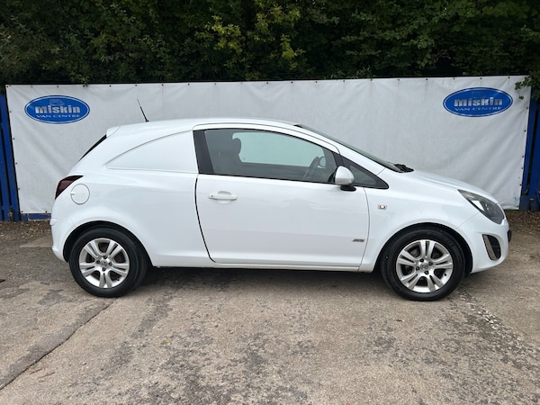 Used Vauxhall Corsa 2013 for sale - 76089209: Photo 8