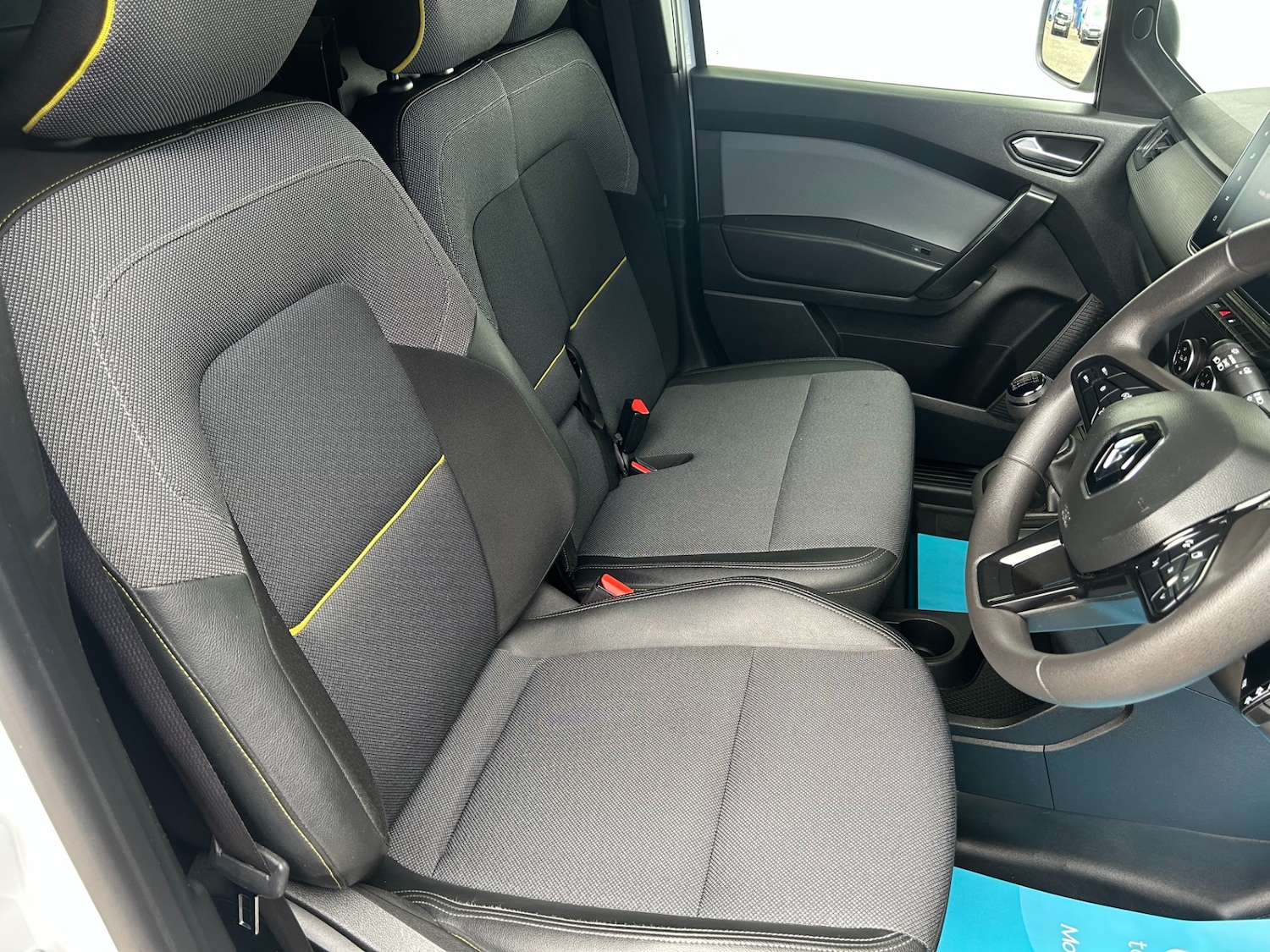 Used Renault Kangoo 2024 for sale - 76243360: Photo 16