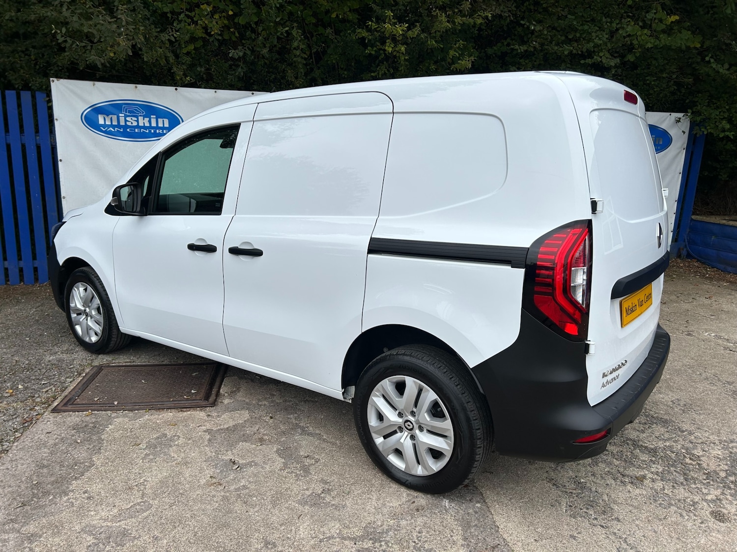 Used Renault Kangoo 2024 for sale - 76243360: Photo 4