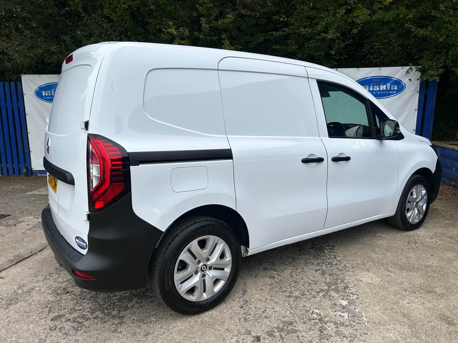 Used Renault Kangoo 2024 for sale - 76243360: Photo 6