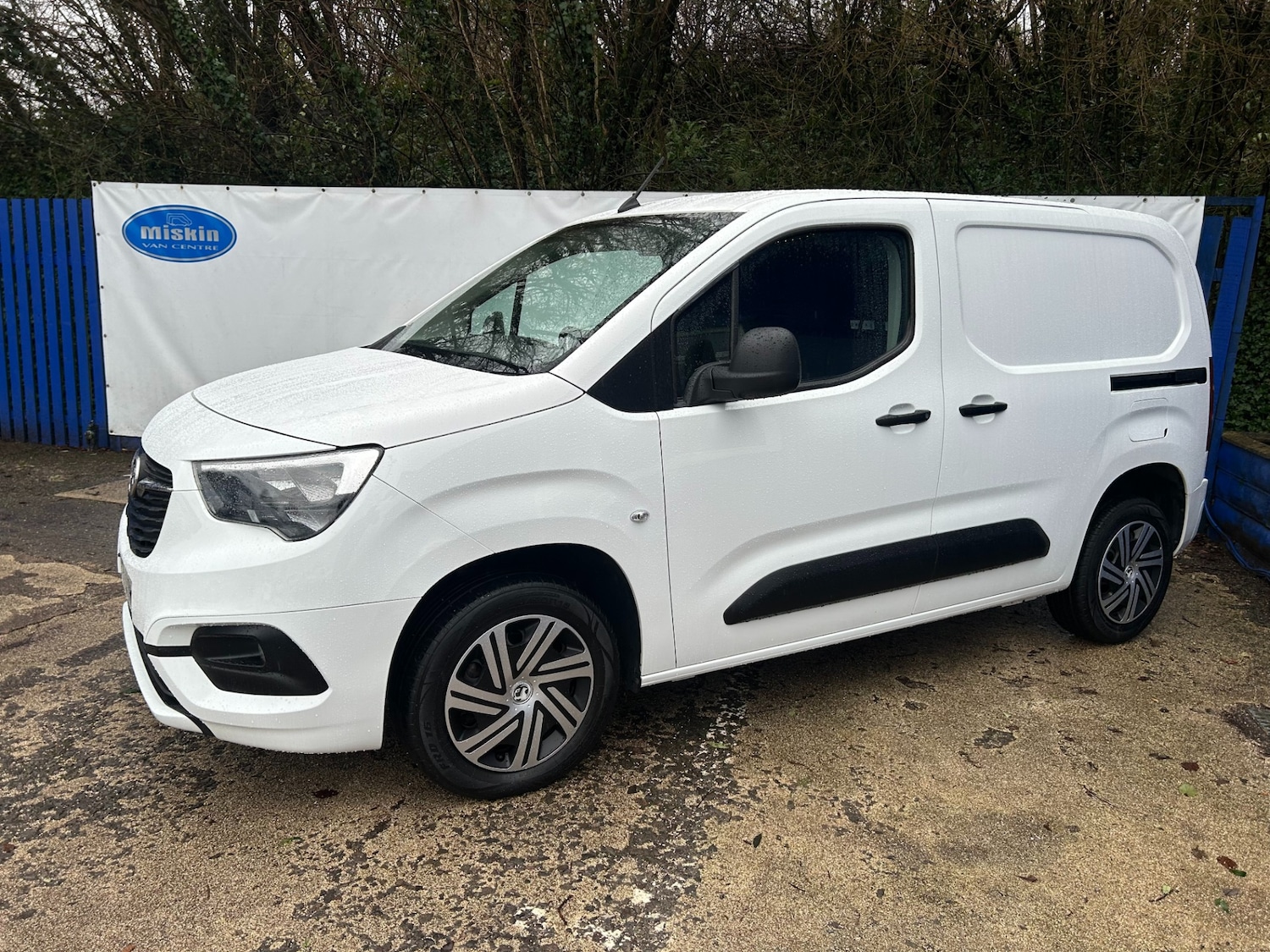 Used Vauxhall Combo 2021 for sale - 77336858: Photo 1