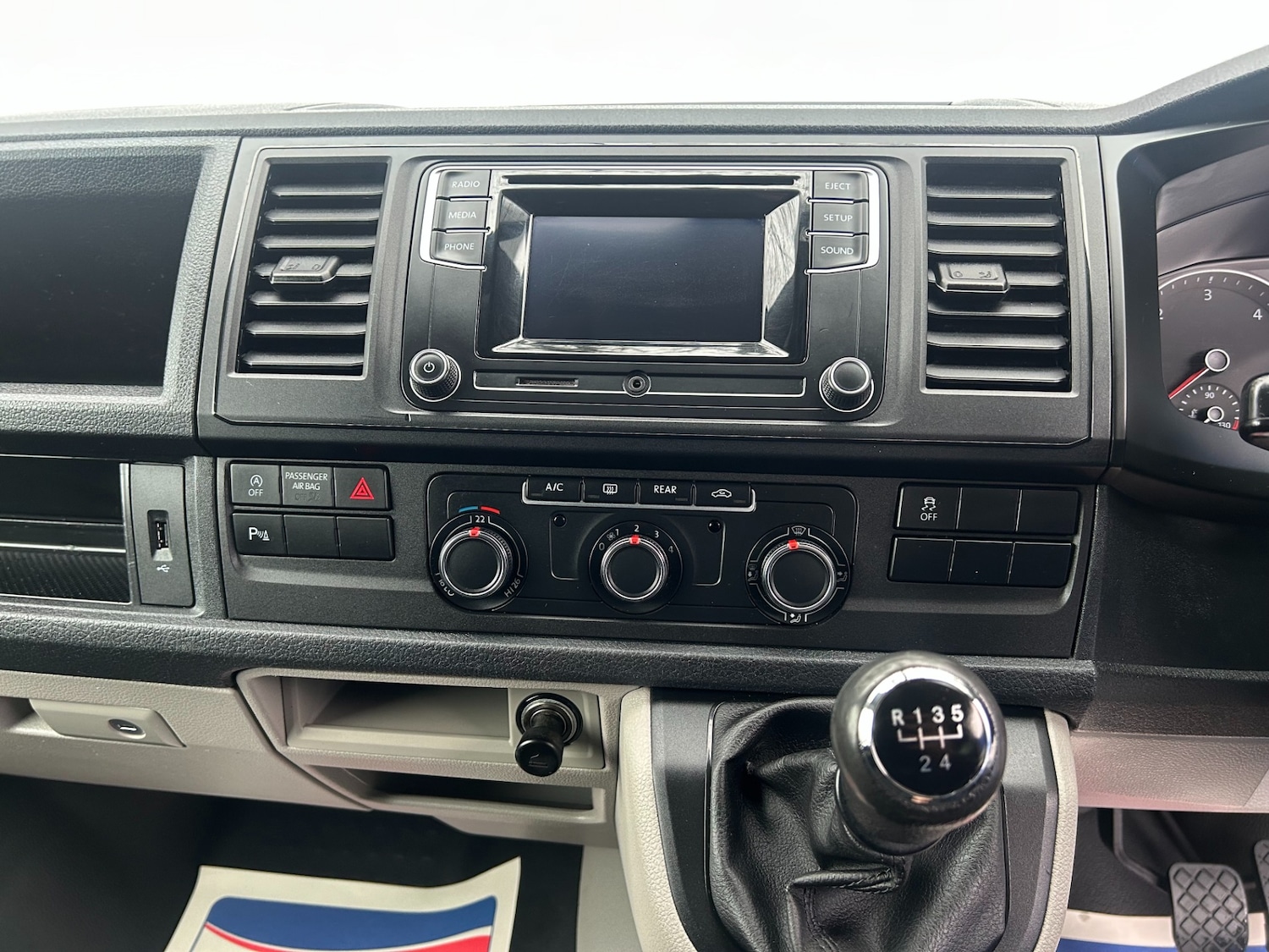 Used Volkswagen Transporter Shuttle 2019 for sale - 77616913: Photo 14