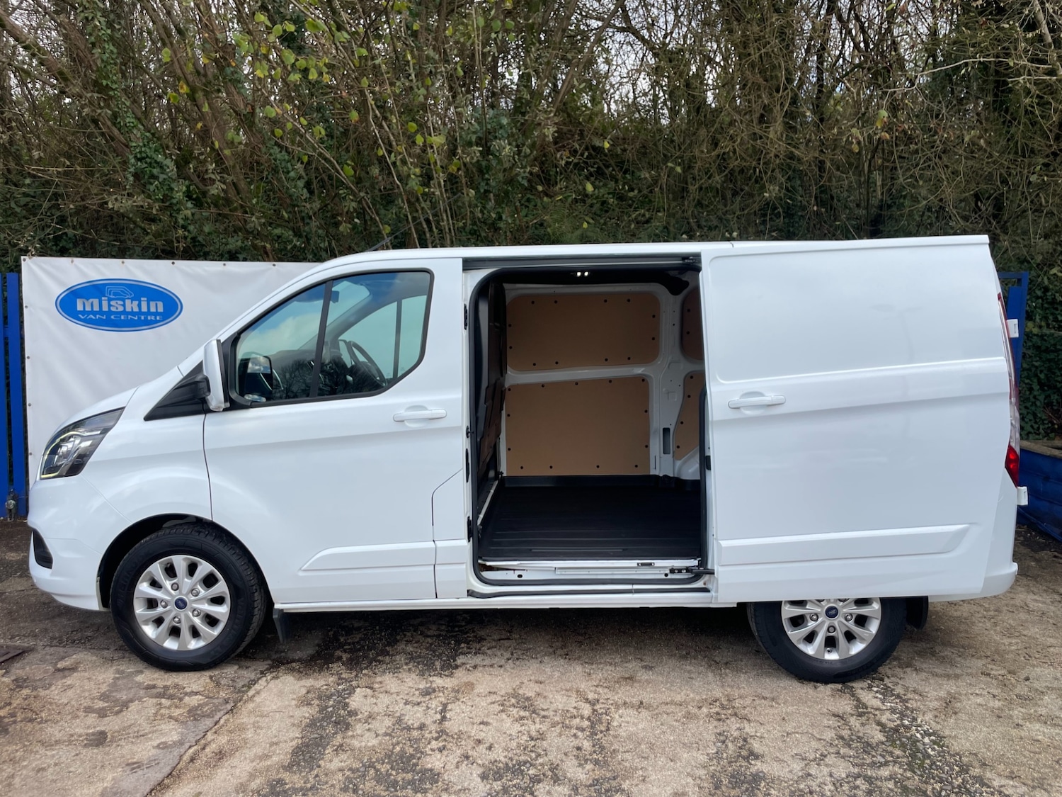 Used Ford Transit Custom 2022 for sale - 76693501: Photo 8