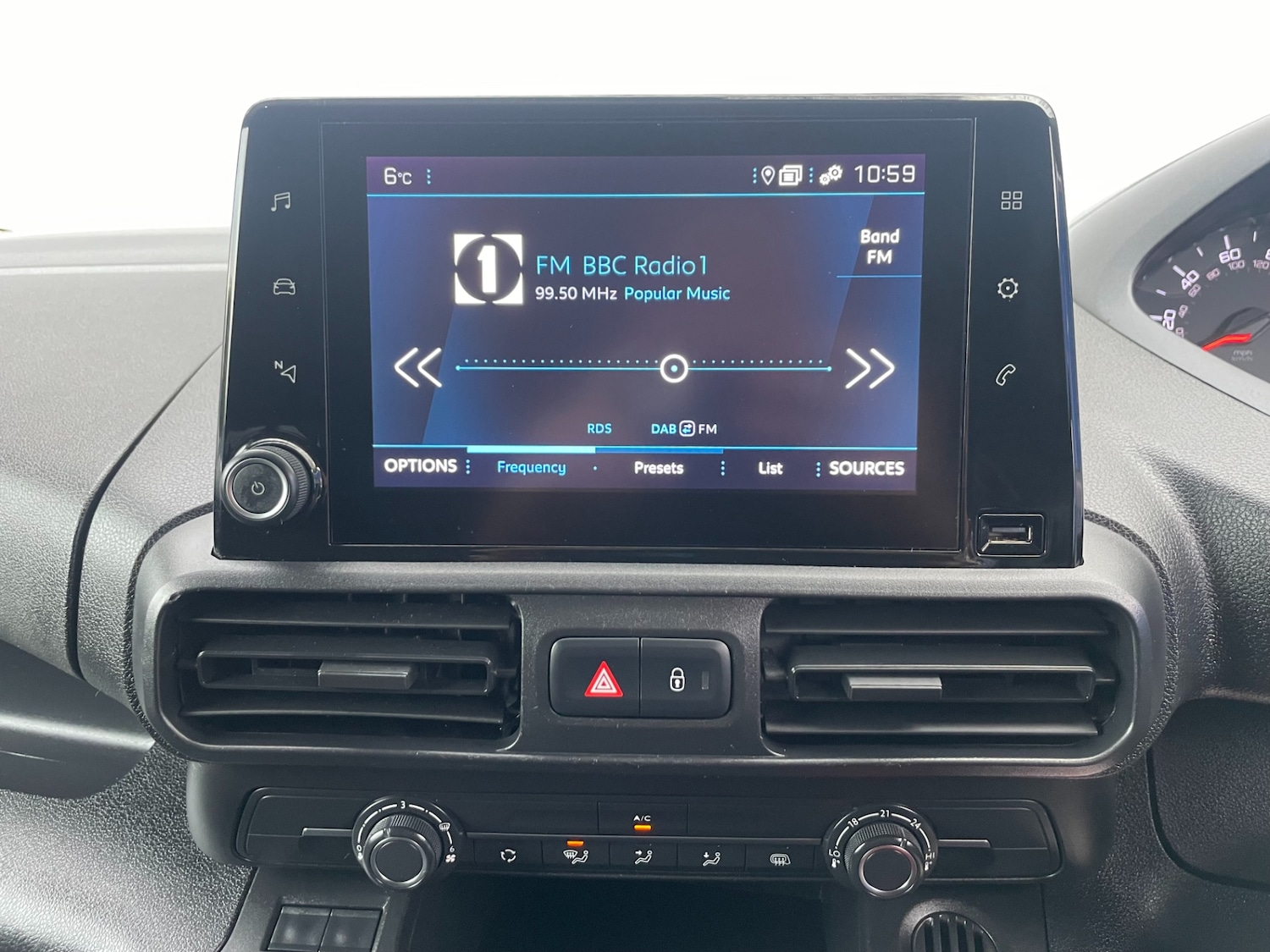 Used Peugeot Partner 2021 for sale - 77364010: Photo 16