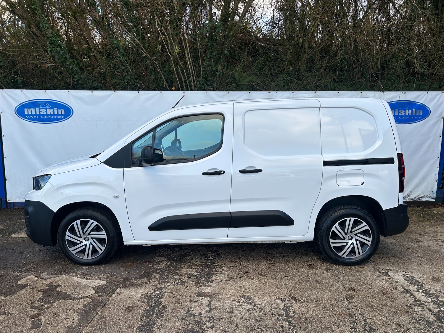 Used Peugeot Partner 2020 for sale - 76922126: Photo 7